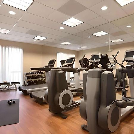 Comfort Suites Milwaukee West Dış mekan fotoğraf