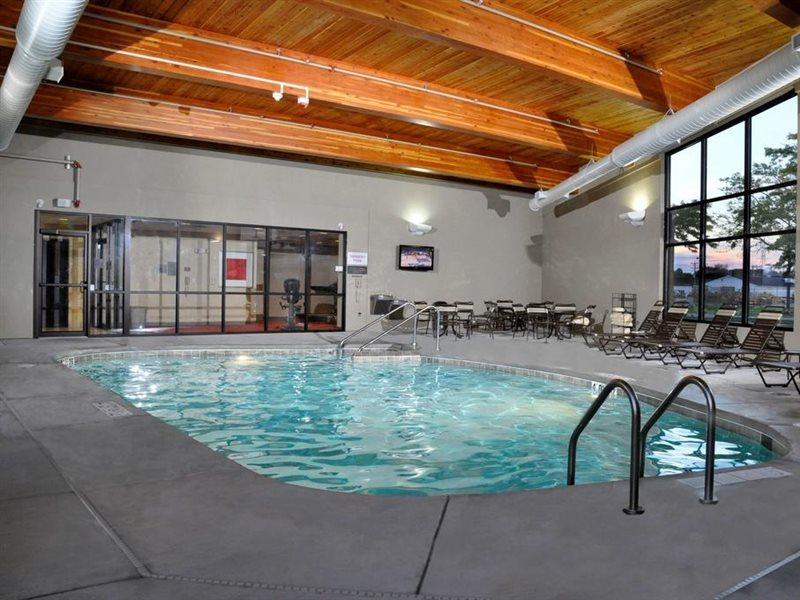 Comfort Suites Milwaukee West Dış mekan fotoğraf