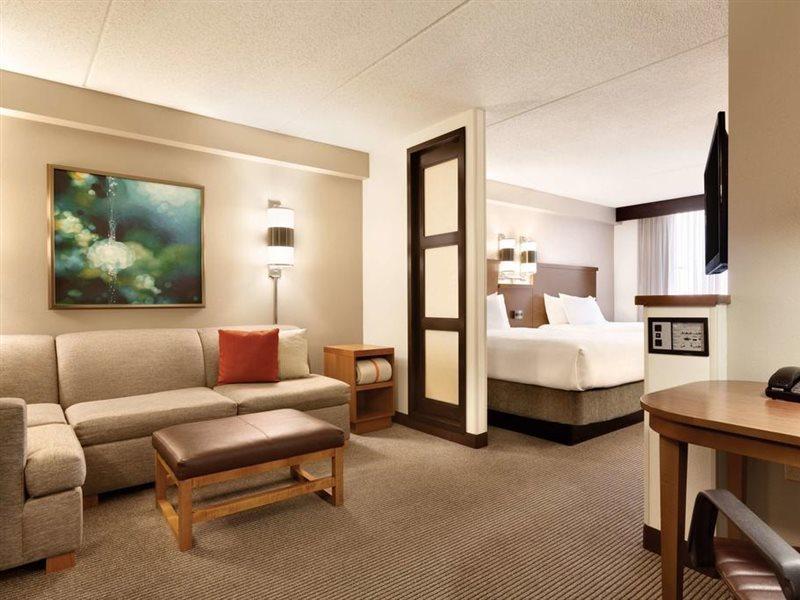 Comfort Suites Milwaukee West Dış mekan fotoğraf